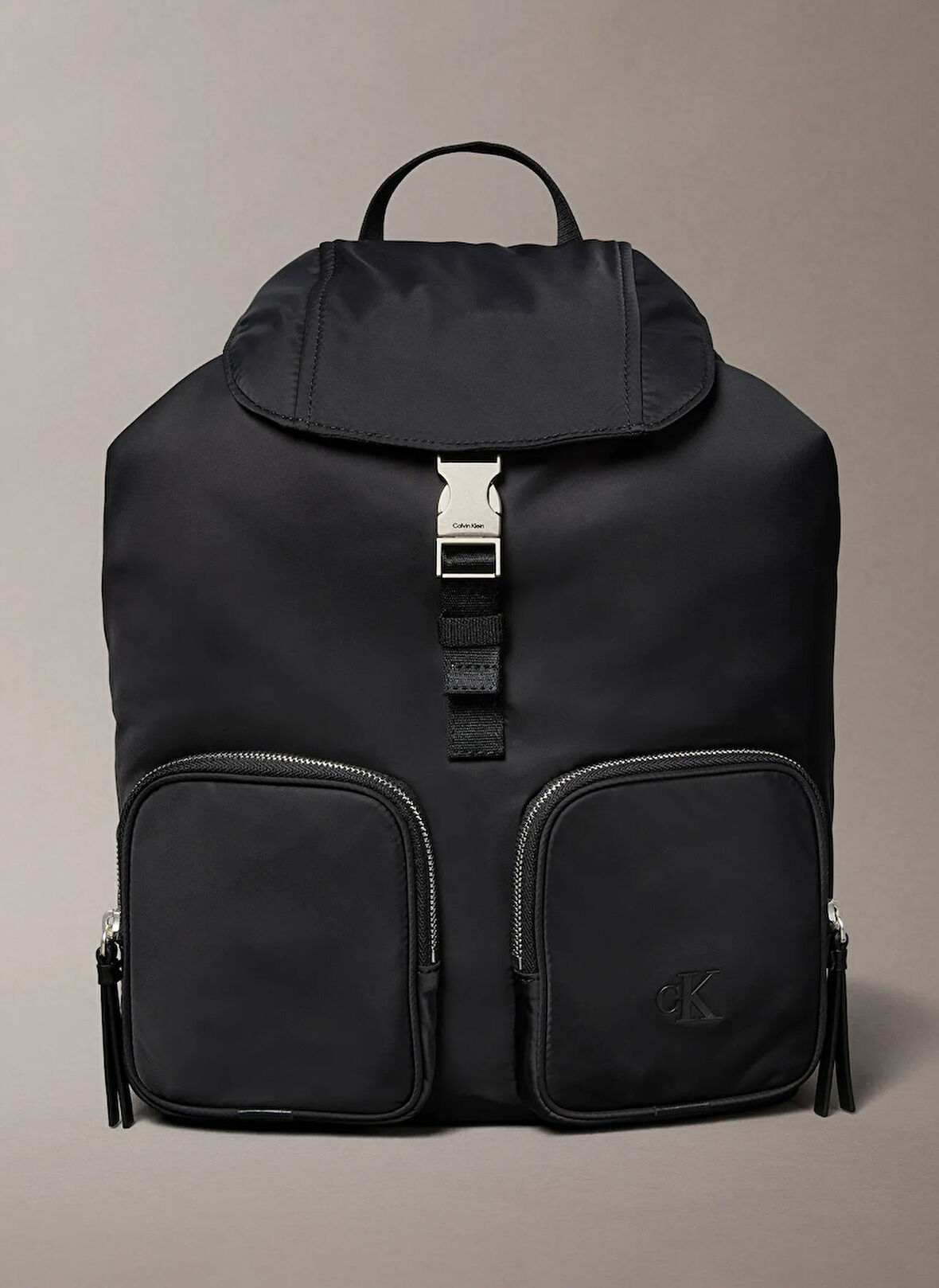 Calvin Klein Siyah Kadın Sırt Çantası LV04F3133G