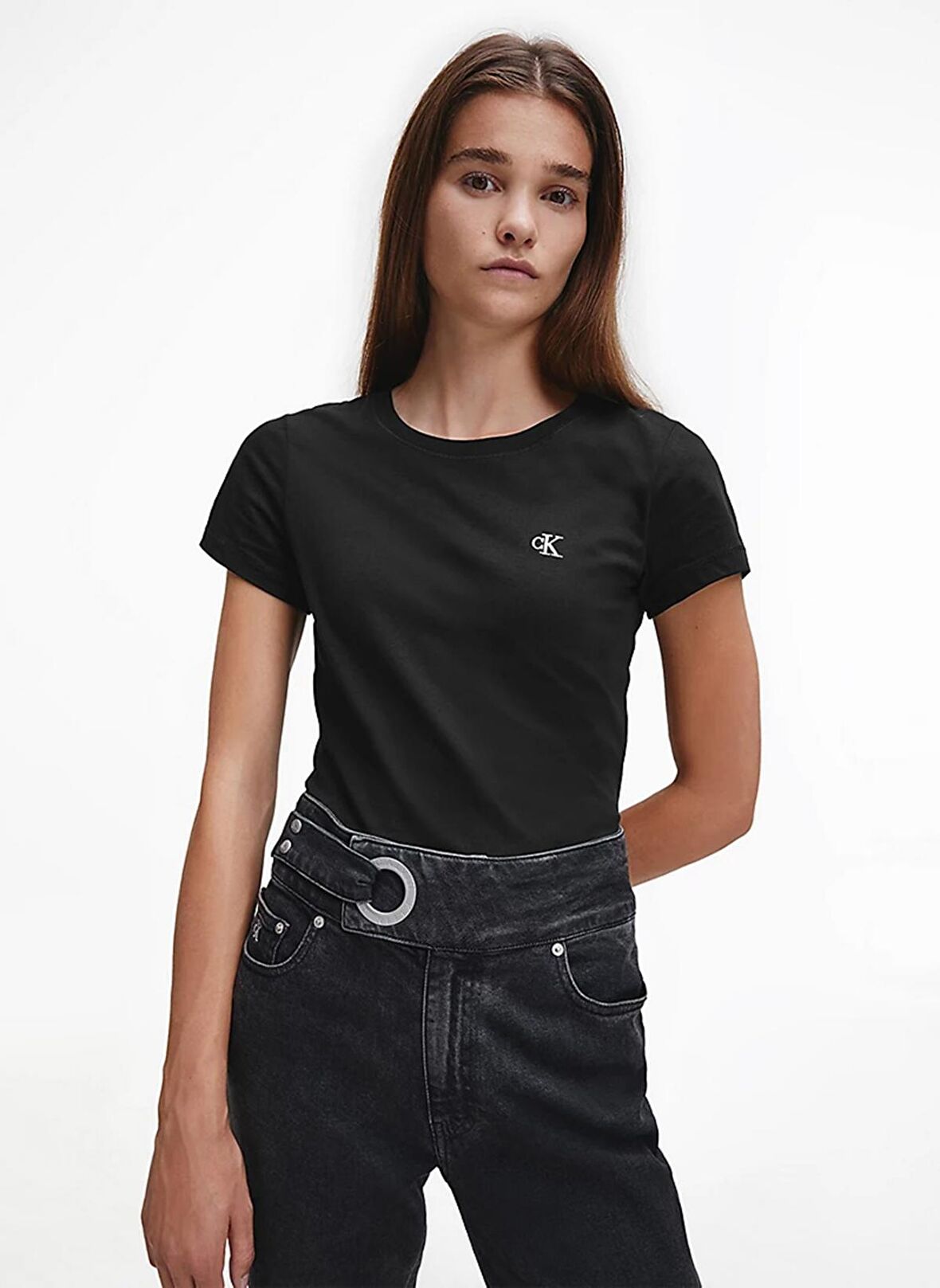 Calvin Klein Bisiklet Yaka Siyah Kadın T-Shirt J20J212883BAE Siyah T-shirt