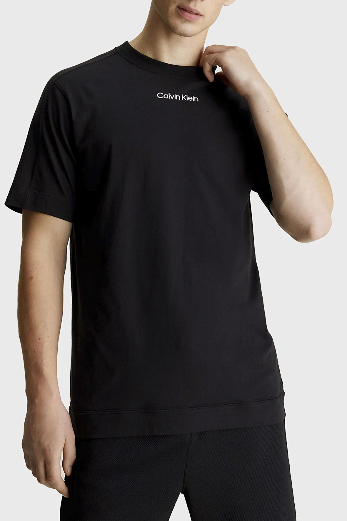 Calvin Klein Erkek T Shirt 00GMS4K174 BAE