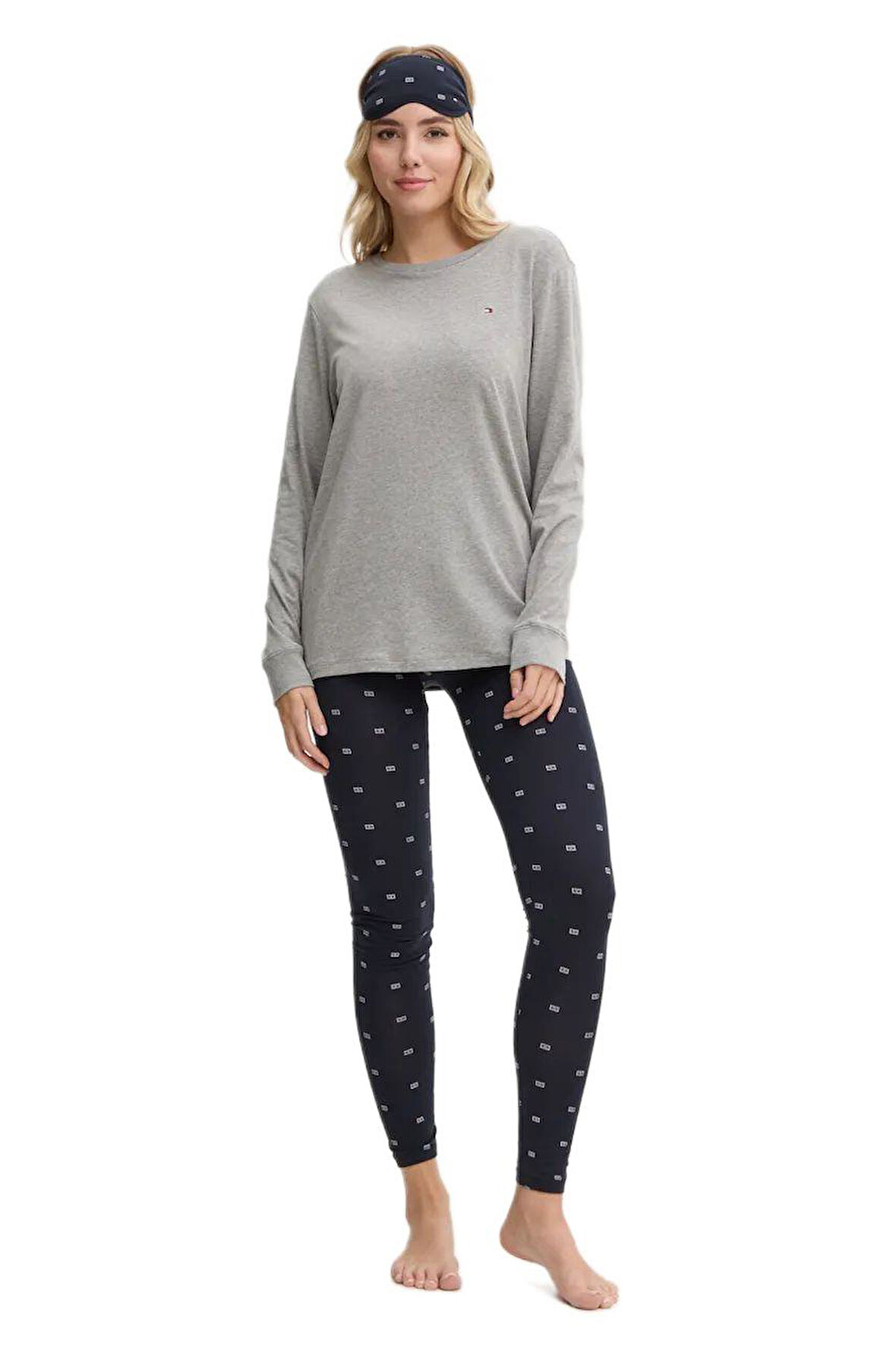 Tommy Hilfiger Kadın Gri Pijama Takımı ( Göz Bandı Hediyeli ) UW0UW05639