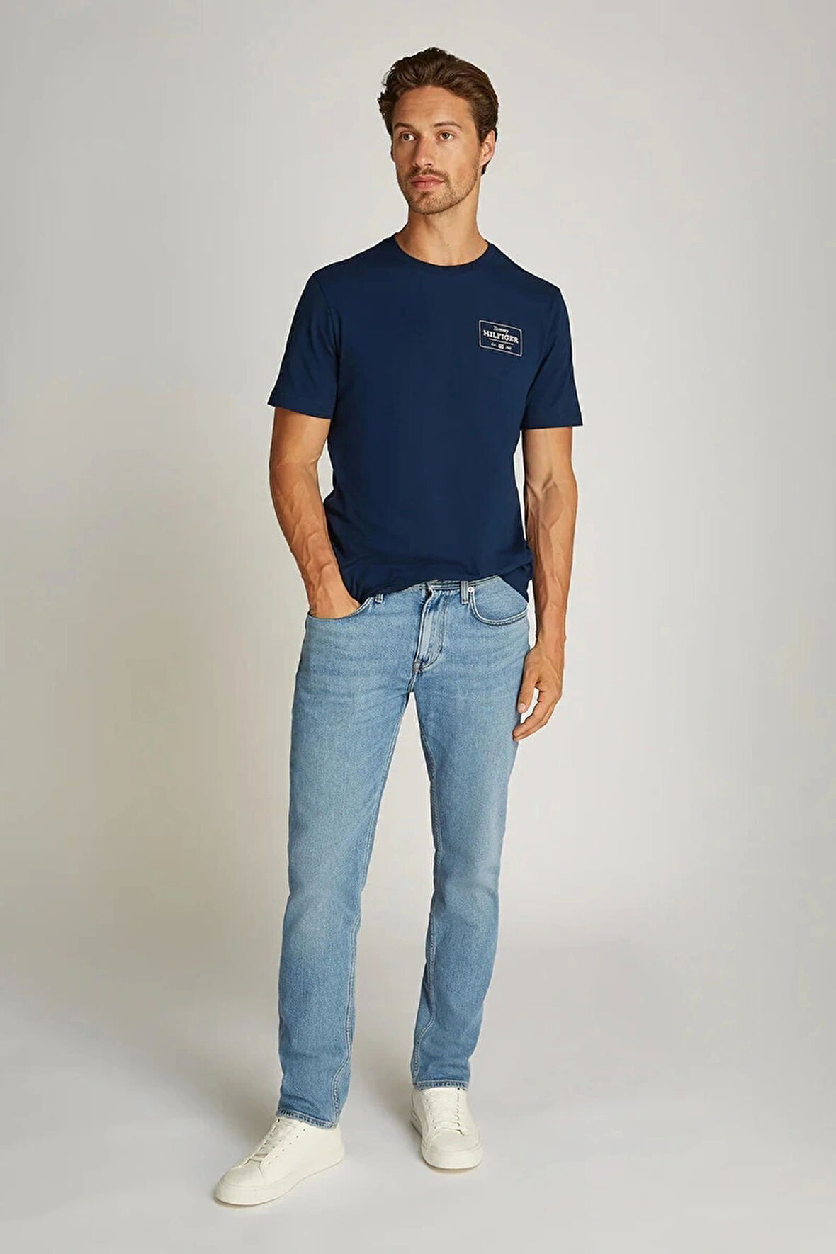Tommy Hilfiger Erkek Lacivert Monogram Logolu T-Shirt