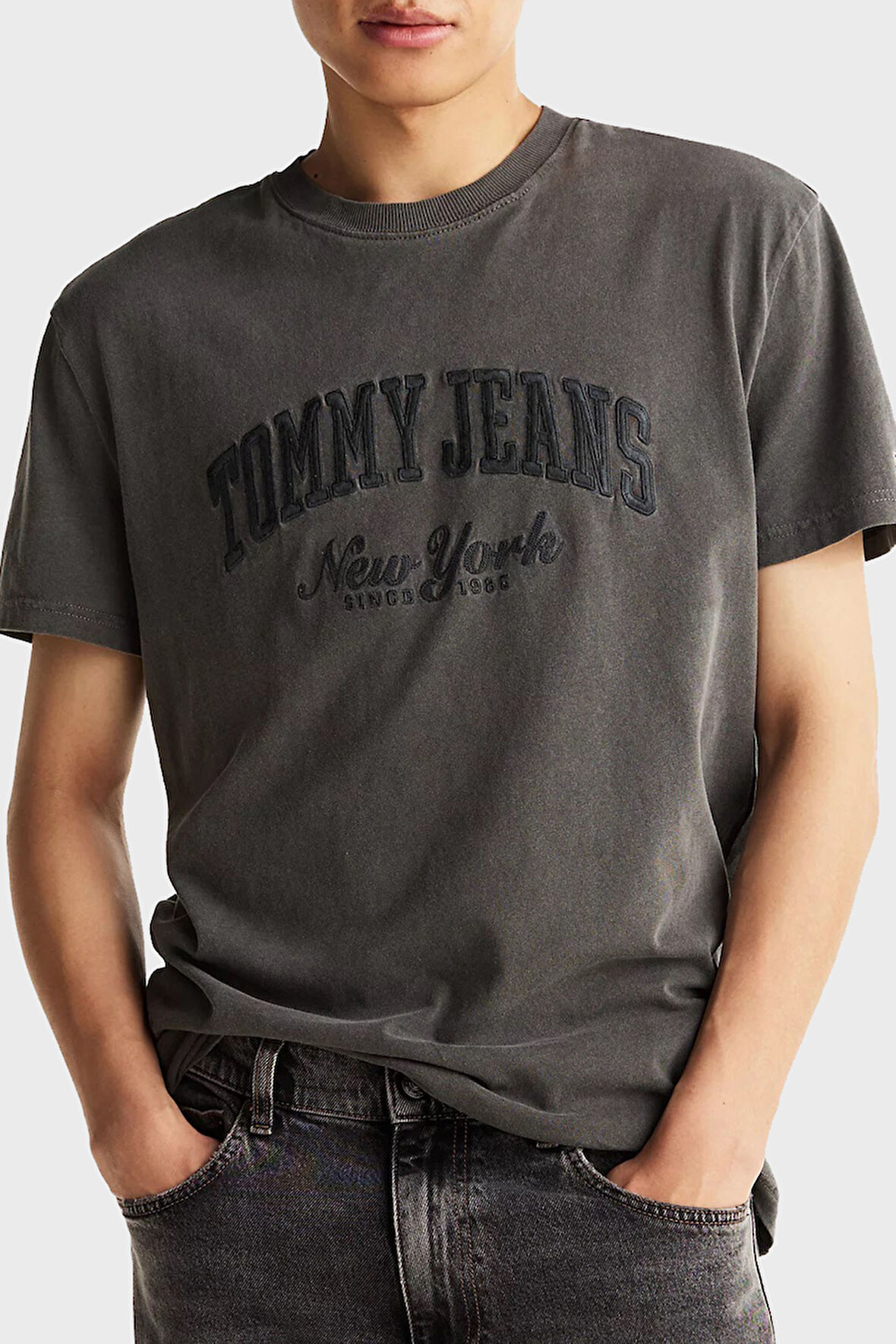 Tommy Jeans Erkek T Shirt DM0DM20356 BDS