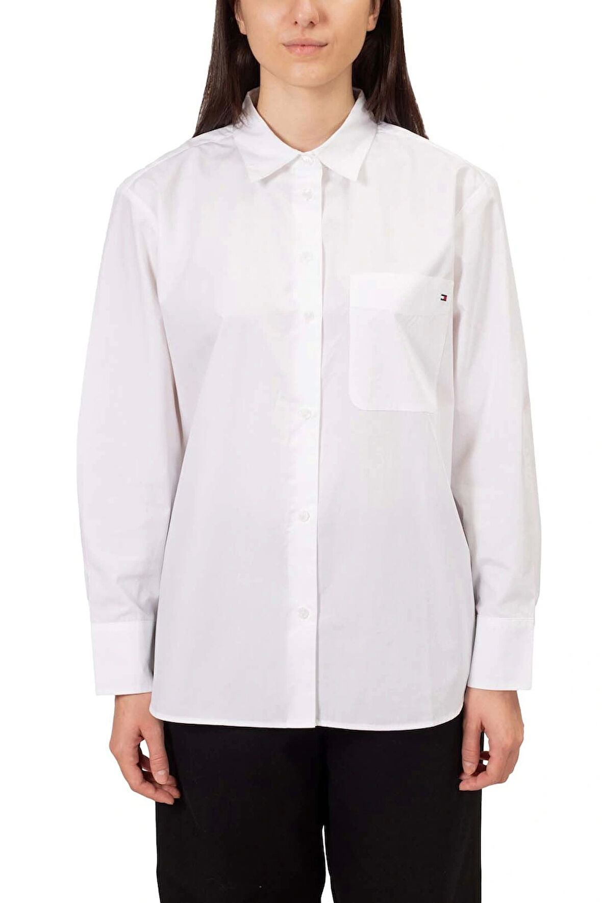 ESS POPLIN EASY FIT SHIRT