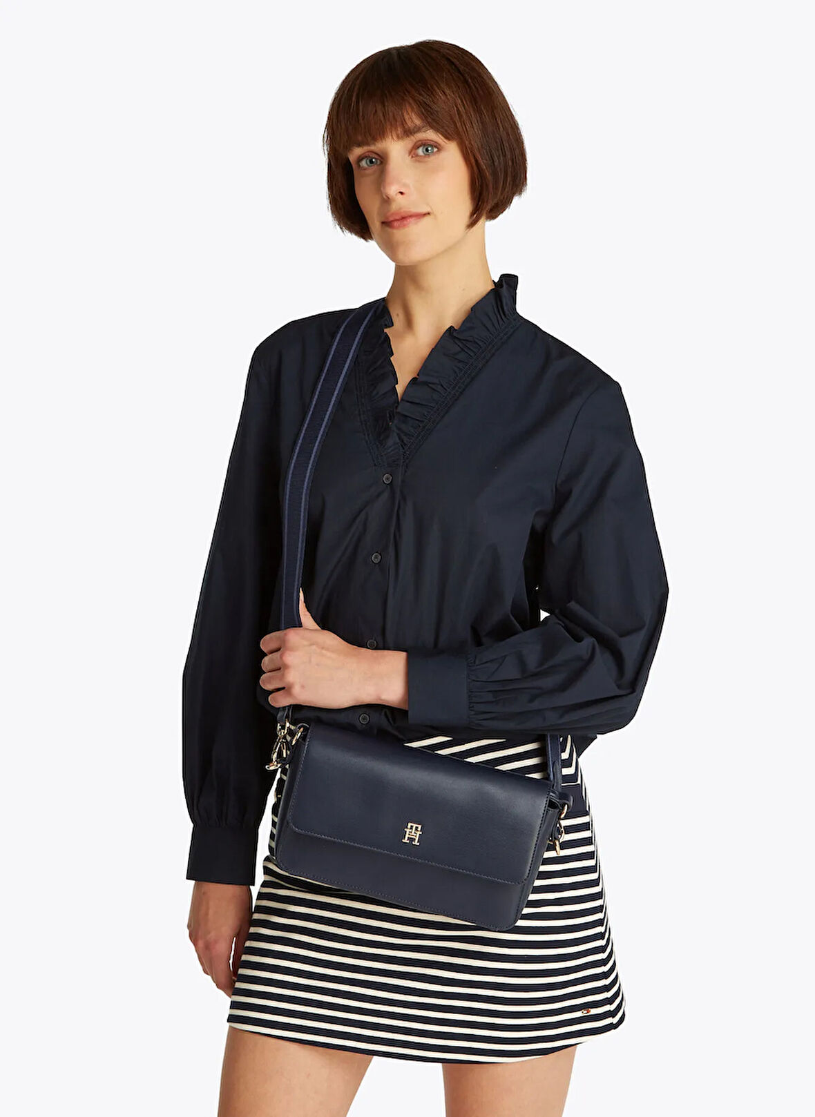 Tommy Hilfiger Lacivert Kadın Çapraz Çanta AW0AW17219