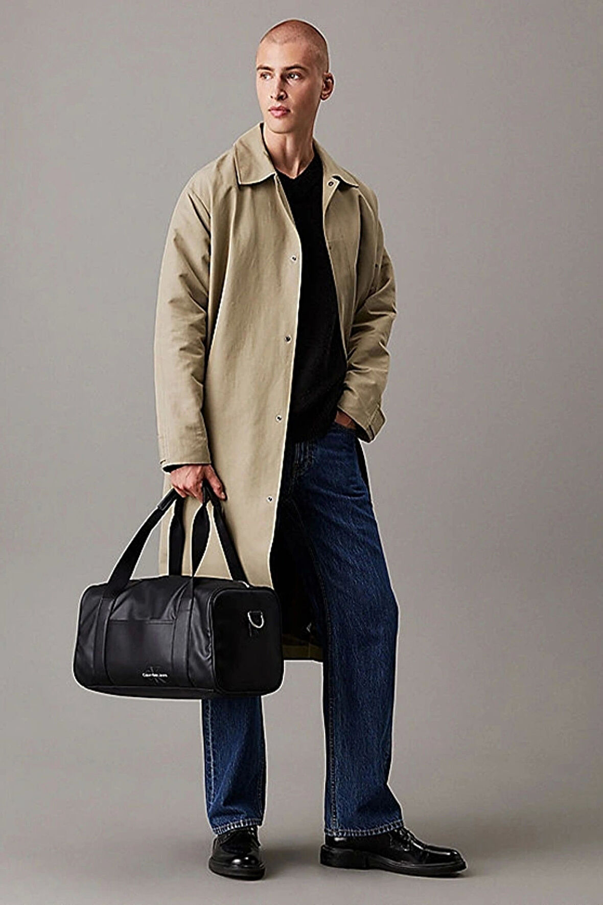 Calvin Klein Jeans Erkek Ck Logo Siyah Yumuşak Uçuş Çanta