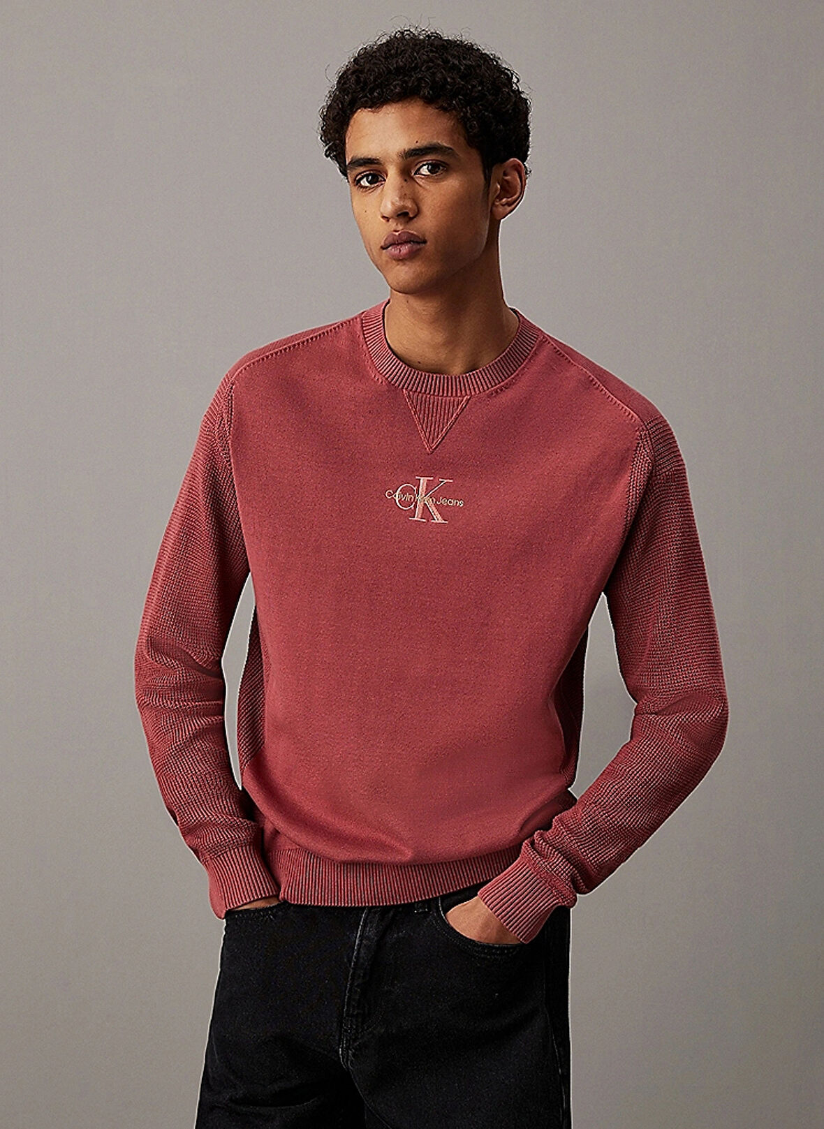 Calvin Klein Jeans Bisiklet Yaka Regular Fit Nakışlı Bordo Erkek Kazak J30J325671VAI MONOLOGO SWEATER