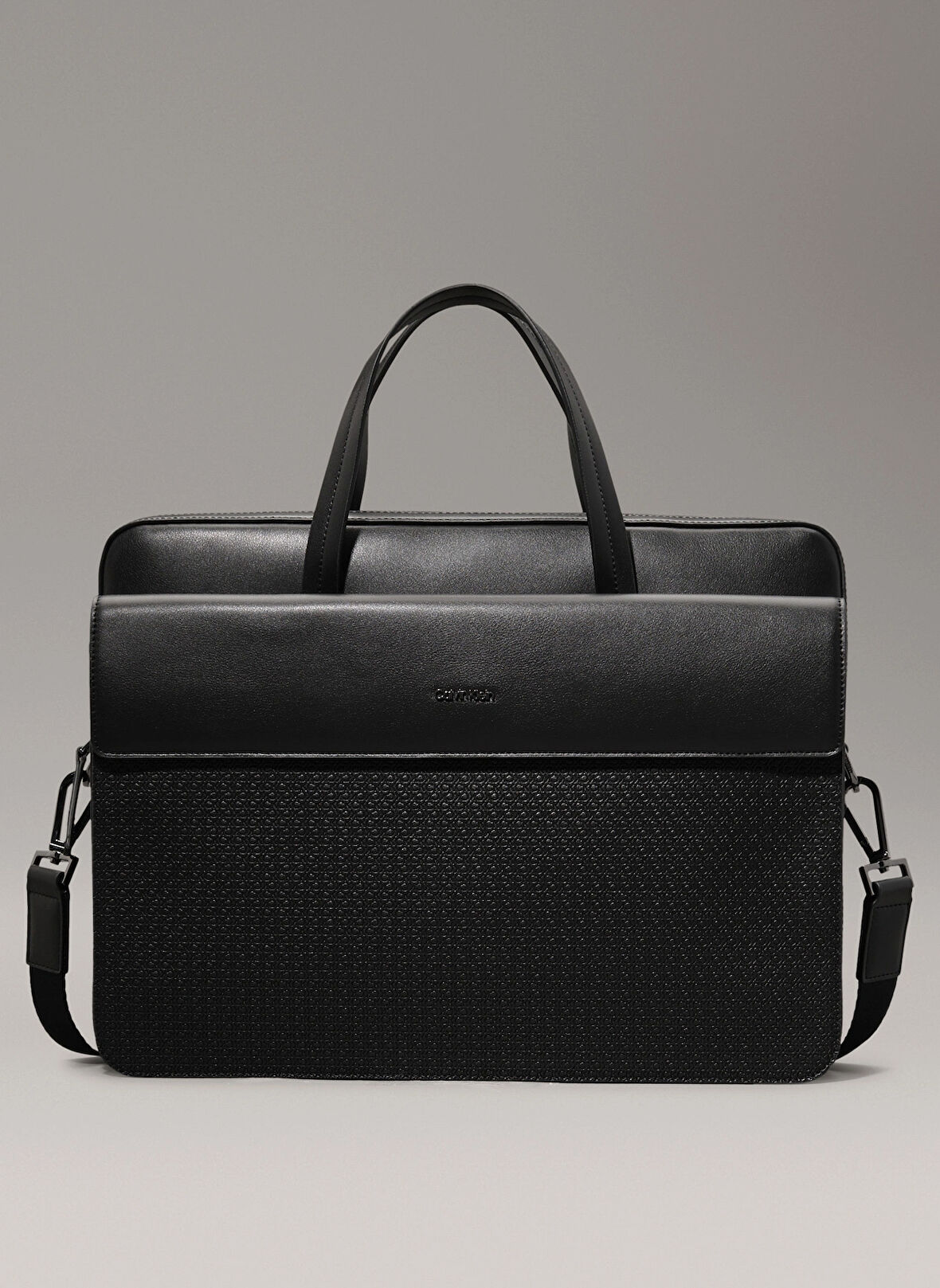 Calvin Klein Siyah Erkek Laptop Çantası VERTICAL LINES LAPTOP BAG MONO