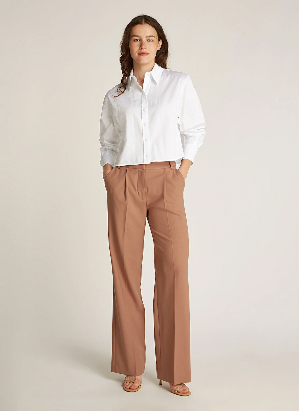 Calvin Klein Standart Gömlek Yaka Düz Beyaz Kadın Gömlek K20K208068YAF