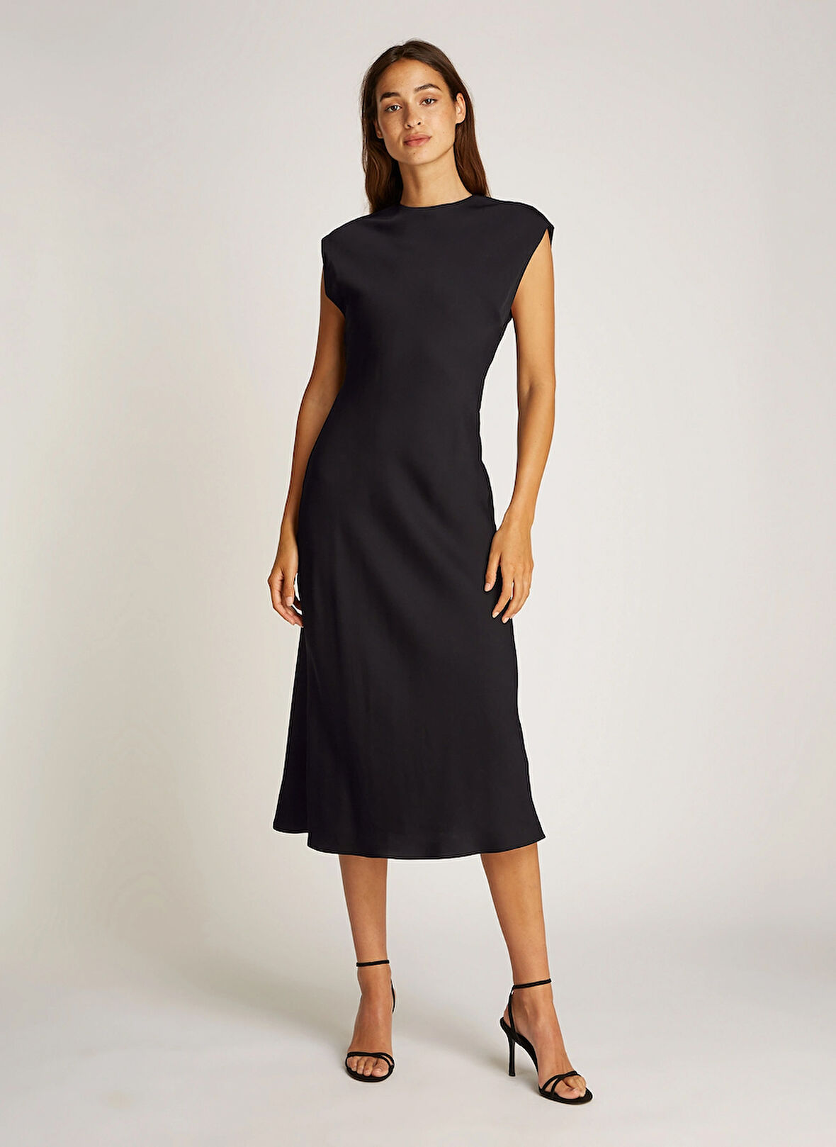 Calvin Klein Yuvarlak Yaka Düz Siyah Maksi Kadın Elbise K20K207847BEH