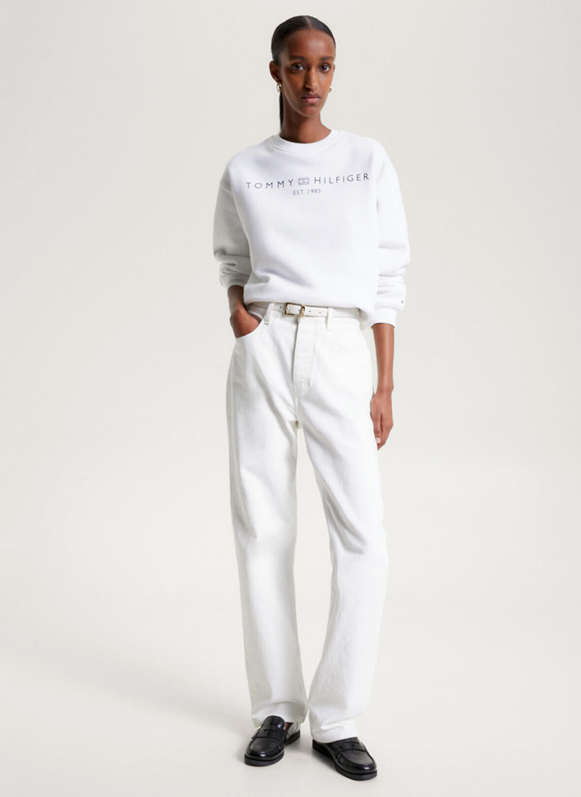 Tommy Hilfiger Bisiklet Yaka Baskılı Beyaz Kadın Sweatshırt WW0WW39791YCF002