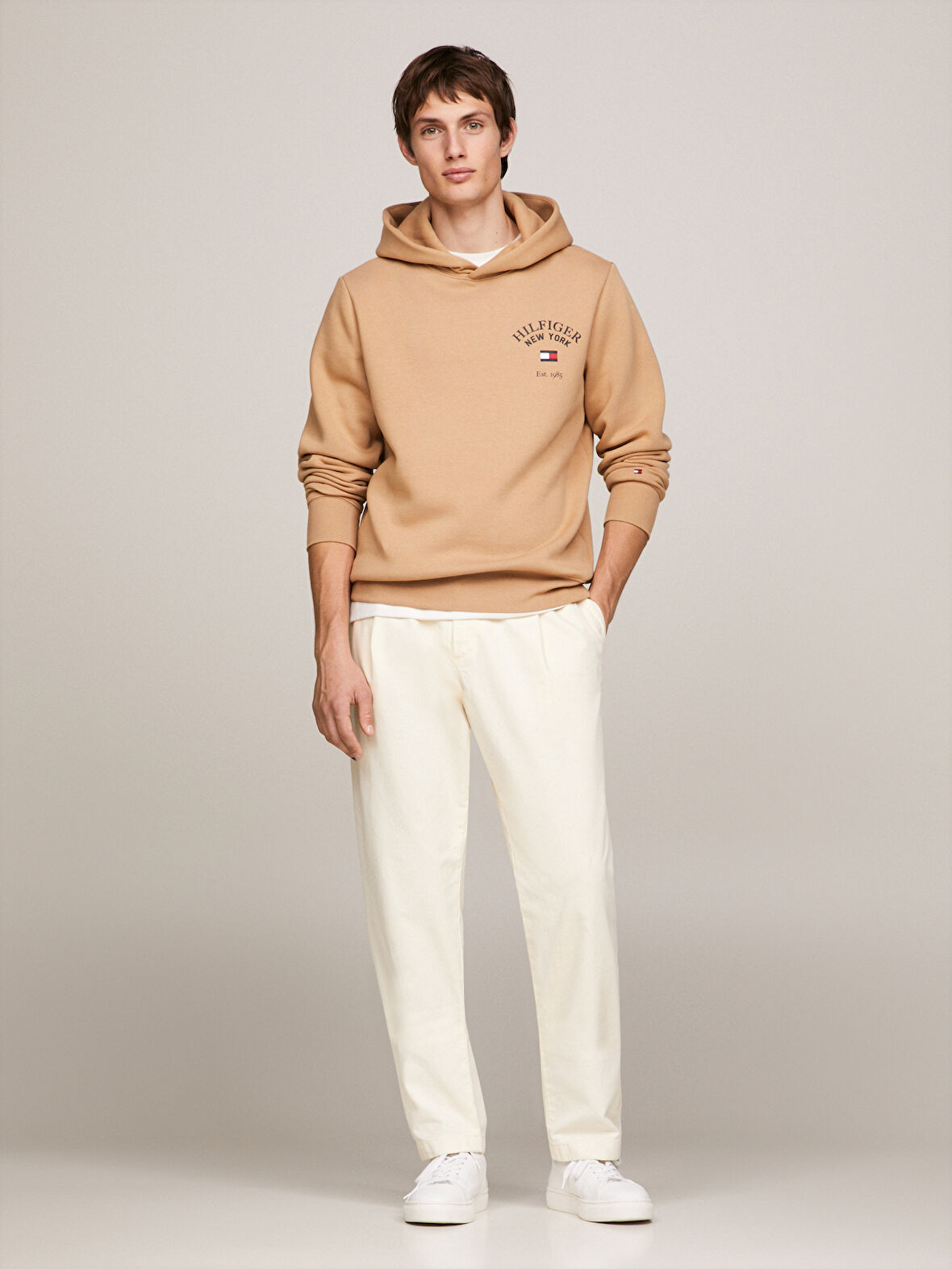 Erkek Marka Logolu Pamuklu Kapüşonlu Günlük Kullanıma Uygun Bej Sweatshirt MW0MW33641-RBL
