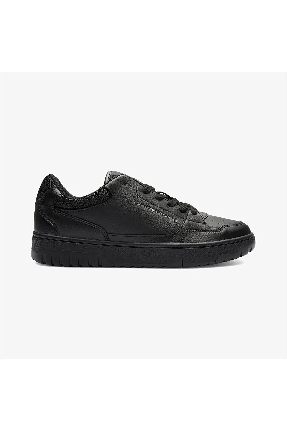 Erkek Marka Logolu Bağcıklı Kaydırmaz Tabanlı Günlük Siyah Sneaker FM0FM05040-BDS