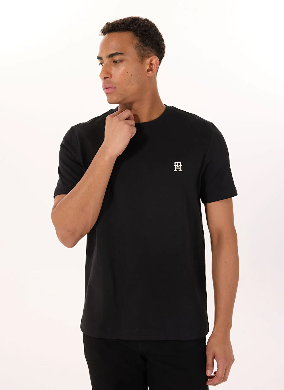 Tommy Hilfiger Siyah Erkek T-Shirt MW0MW39256BDS