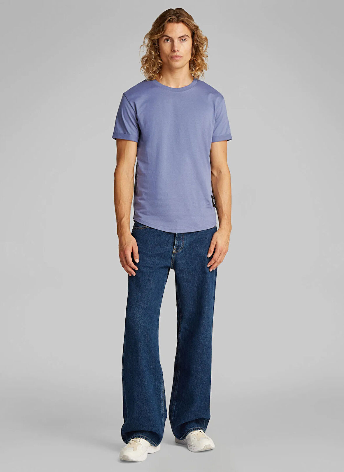 Calvin Klein Jeans Koyu Mavi Erkek T-Shirt J30J323482PCP BADGE TURN UP SLEEVE