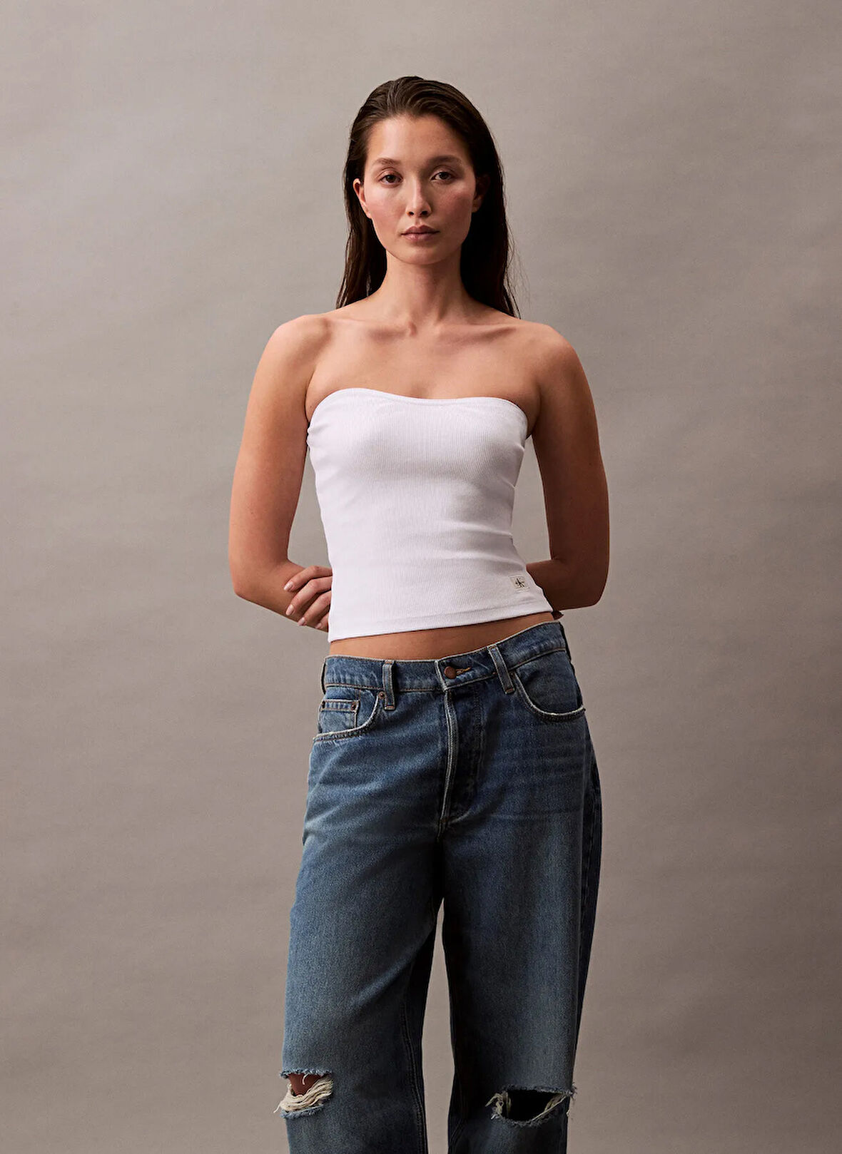 Calvin Klein Jeans Straplez Yaka Düz Beyaz Kadın T-Shirt J20J225310YAA