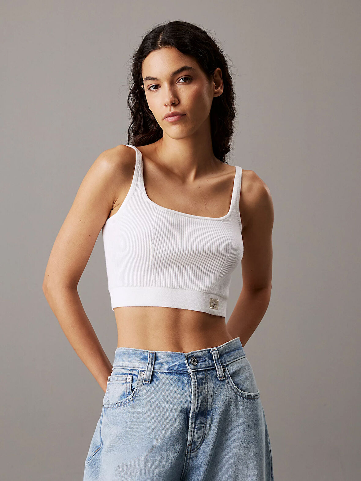 CALVIN KLEIN WOVEN LABEL SWEATER BRALETTE T-Shirt