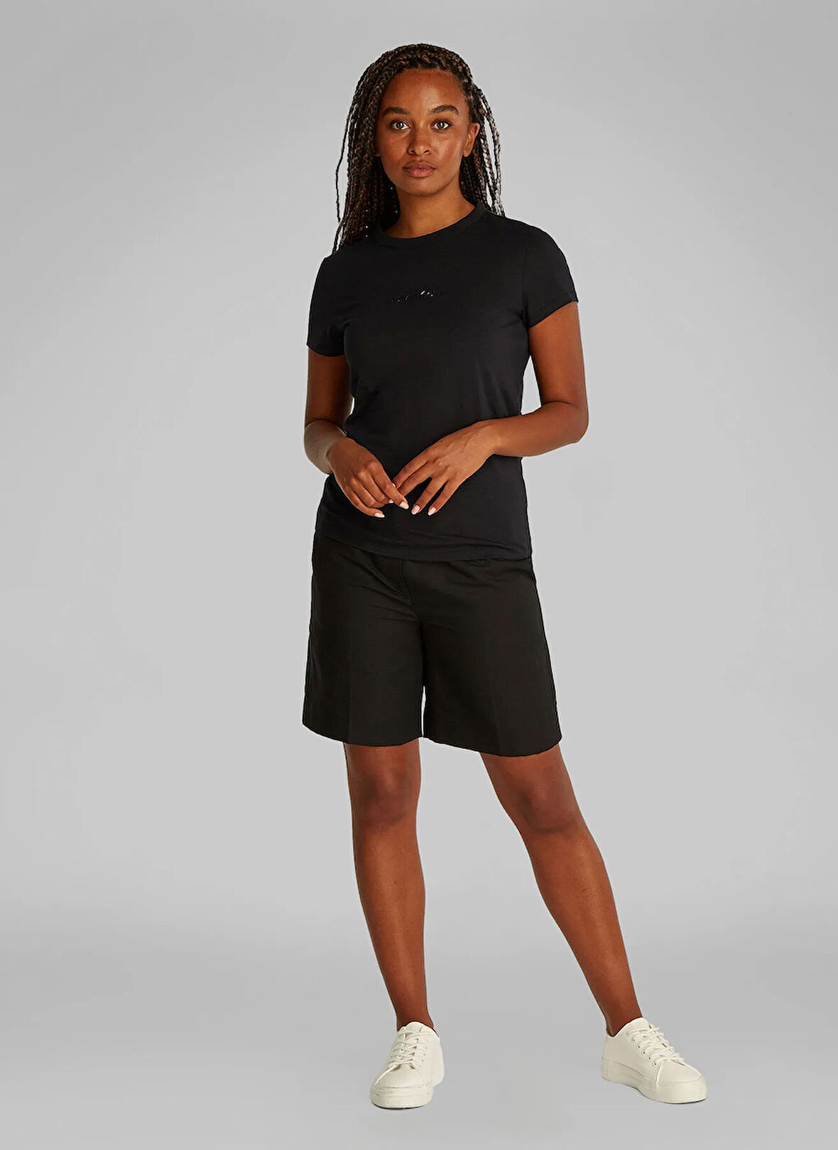 Calvin Klein Bisiklet Yaka Düz Siyah Kadın T-Shirt K20K208294BEH