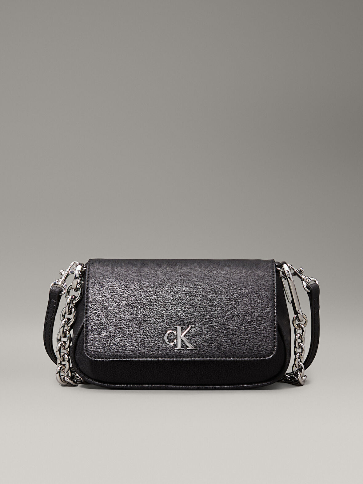 CALVIN KLEIN MINIMAL MONOGRAM SHOULDER BAG20 Omuz Çantası