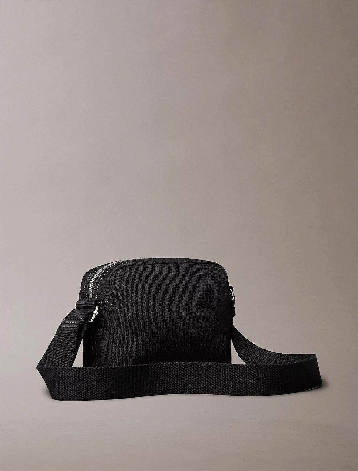 Calvin Klein WORKWEAR CAMERA BAG FRNT POCKET Omuz Çantası