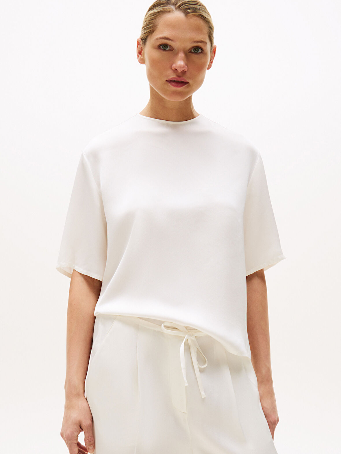 SATEEN C-NECK RELAXED t-shirt Kadın Beyaz Bluz - WW0WW45900