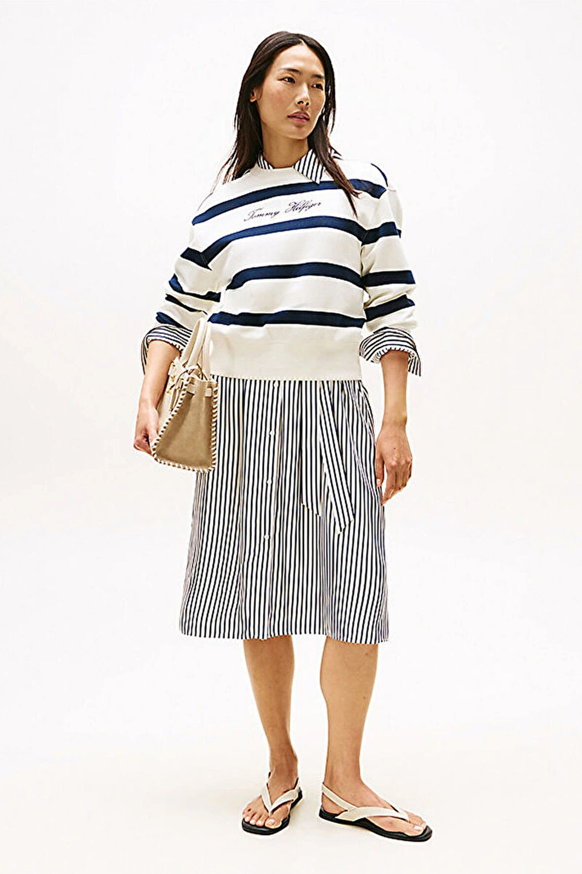 Tommy Hilfiger Kadın Yazı Baskılı Normal Kesim Pike Beyaz Kazak WW0WW457430FG