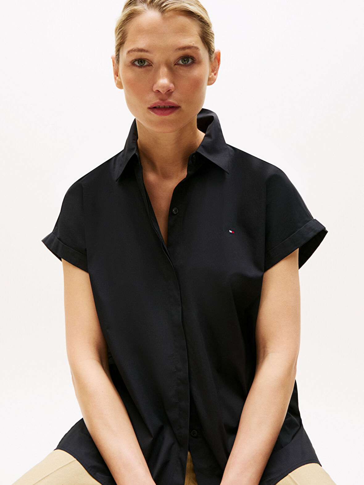 POPLIN SLEEVELESS RELAXED SHIRT Kadın Siyah Gömlek - WW0WW45897