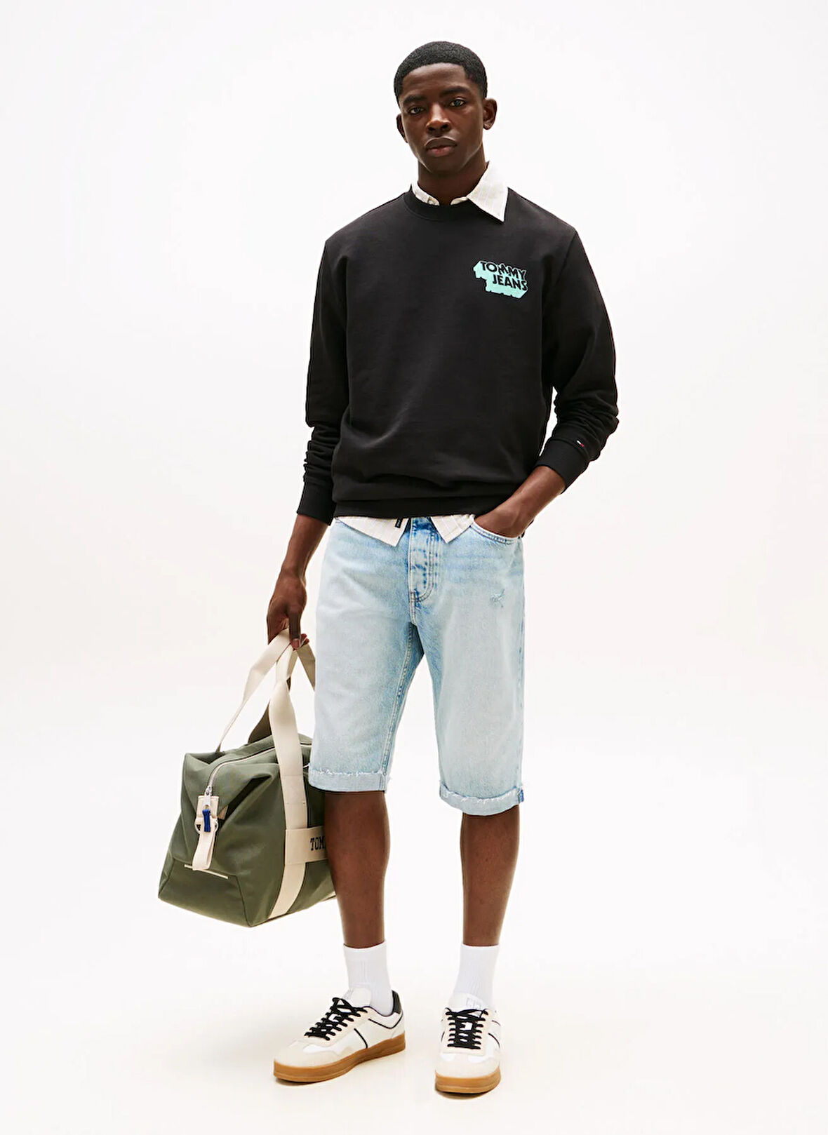 Tommy Jeans Bisiklet Yaka Siyah Erkek Sweatshırt DM0DM21640BDS TJM REG STACK CREW EX