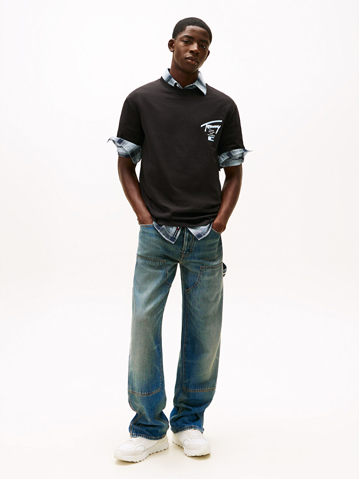 TOMMY HILFIGER Erkek Marka Logolu Pamuklu Günlük Kullanıma Uygun Siyah T-Shirt DM0DM21934 BDS