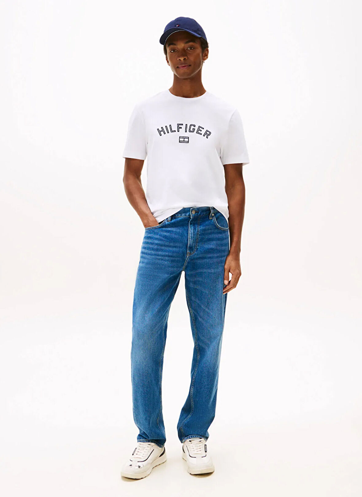 Tommy Hilfiger Bisiklet Yaka Beyaz Erkek T-Shirt MW0MW39357YBR_HILFIGER FLOCK TEE