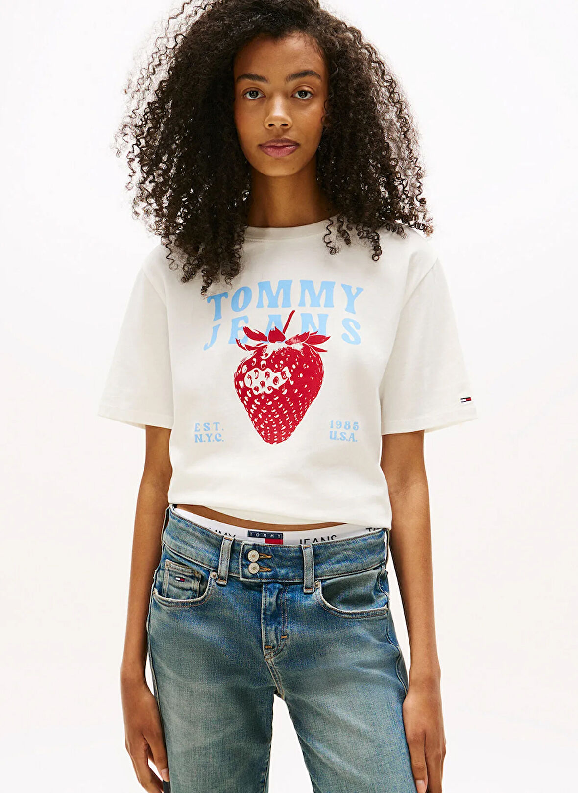 Tommy Jeans Yuvarlak Yaka Baskılı Ekru Kadın T-Shirt DW0DW20894YBL