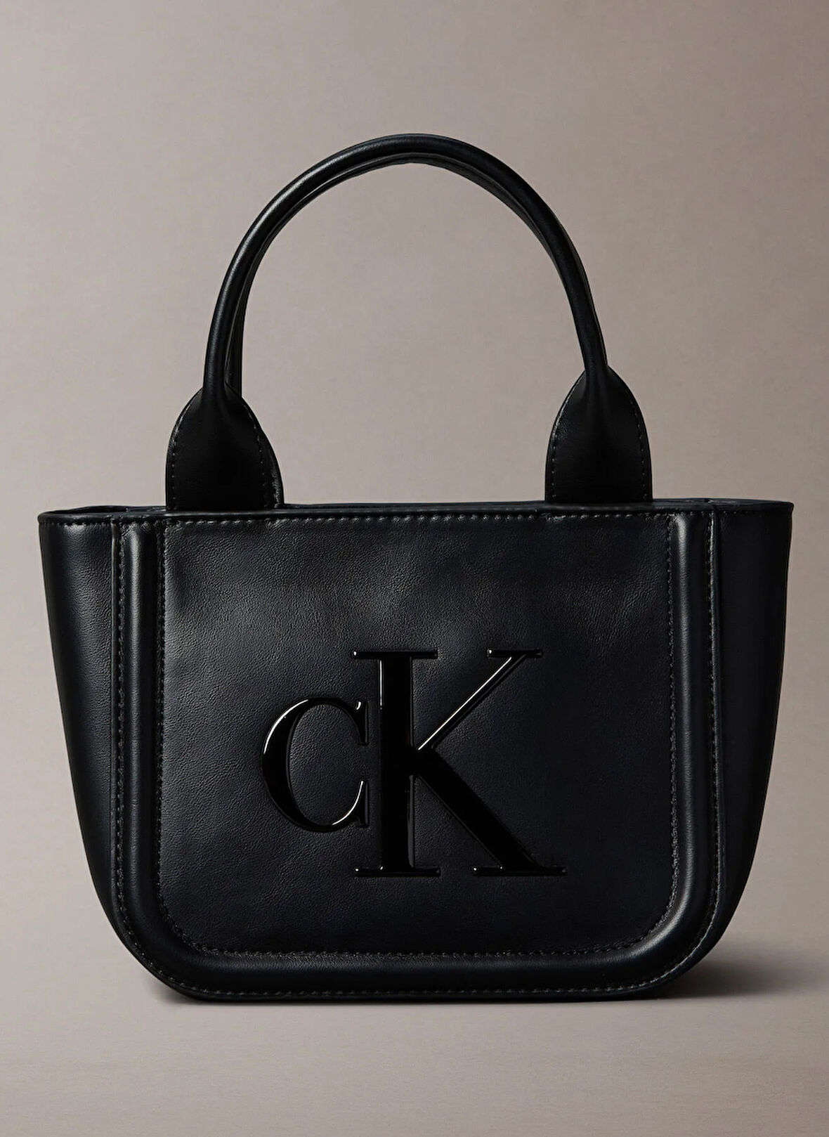 Calvin Klein Siyah Kadın Çapraz Çanta LV04F3219G