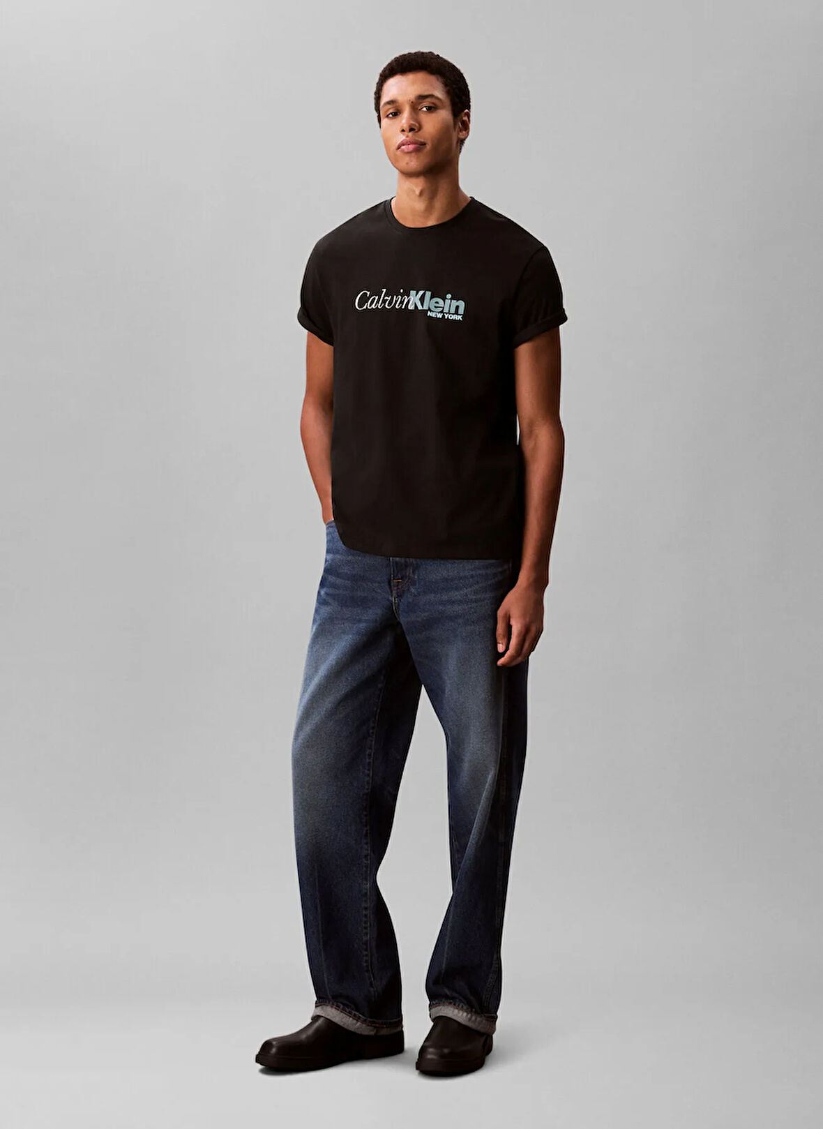 Calvin Klein Bisiklet Yaka Siyah Erkek T-Shirt LV04RD822GUB1_SS 20S EU CALVIN CURS