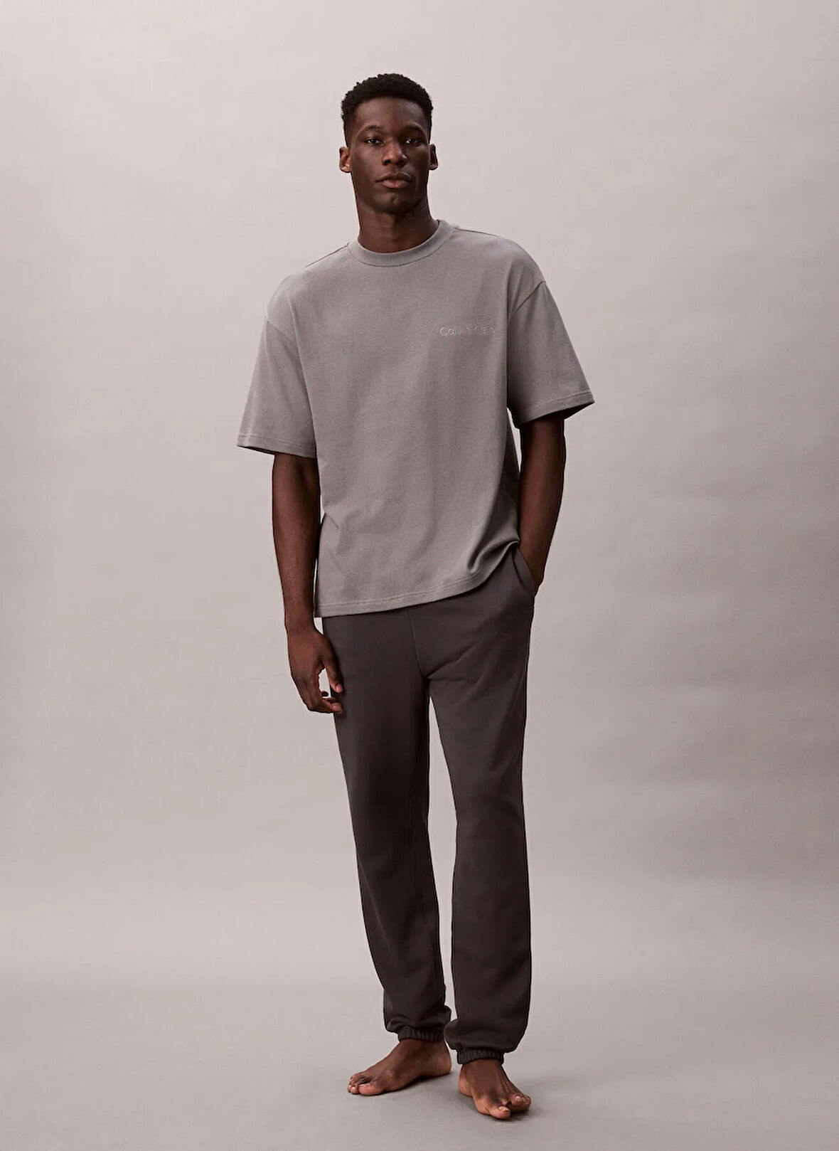 Calvin Klein Gri Erkek T-Shirt LV00NM2929PR8