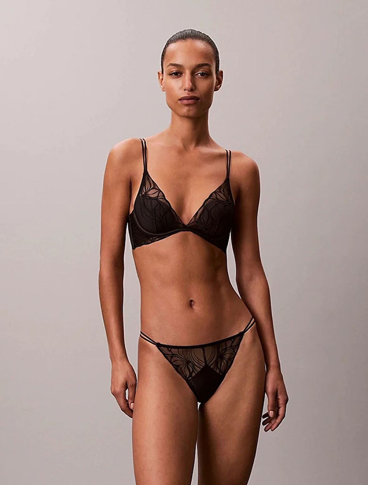 Calvin Klein Kadın Külot LV00QF8353UB1