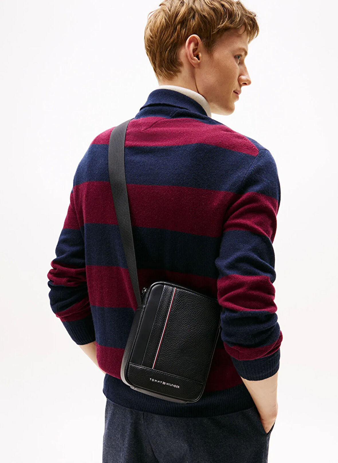 Tommy Hilfiger Siyah Erkek Postacı Çantası TH CENTRAL MINI REPORTER