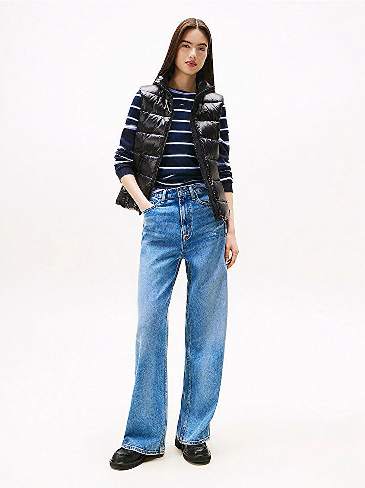 Tommy Hilfiger TJW Dar Kesim Fermuarlı Baskılı Kuş Tüyü Kadın Siyah Yelek DW0DW21622BDS