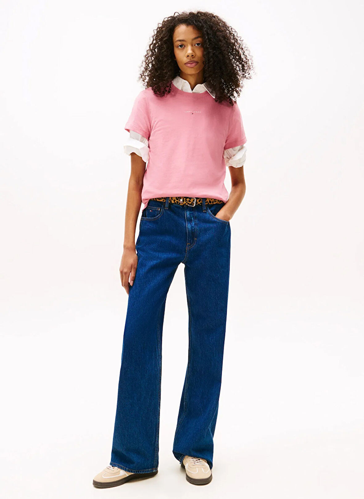 Tommy Jeans Yuvarlak Yaka Baskılı Pembe Kadın T-Shirt DW0DW21964THC