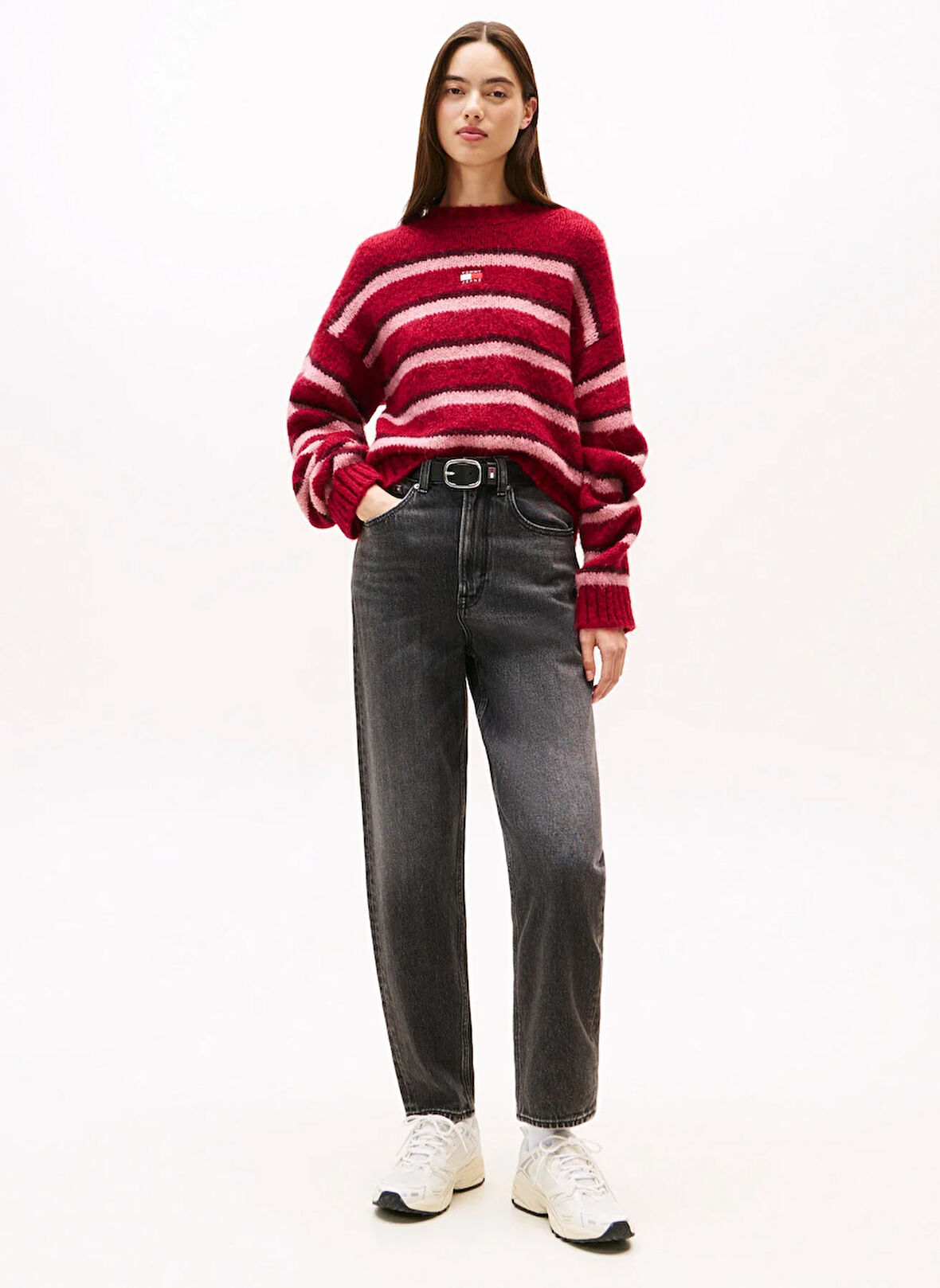 Tommy Jeans Yüksek Bel Düz Paça Tapered Fit Siyah Kadın Denim Pantolon DW0DW218121BZ