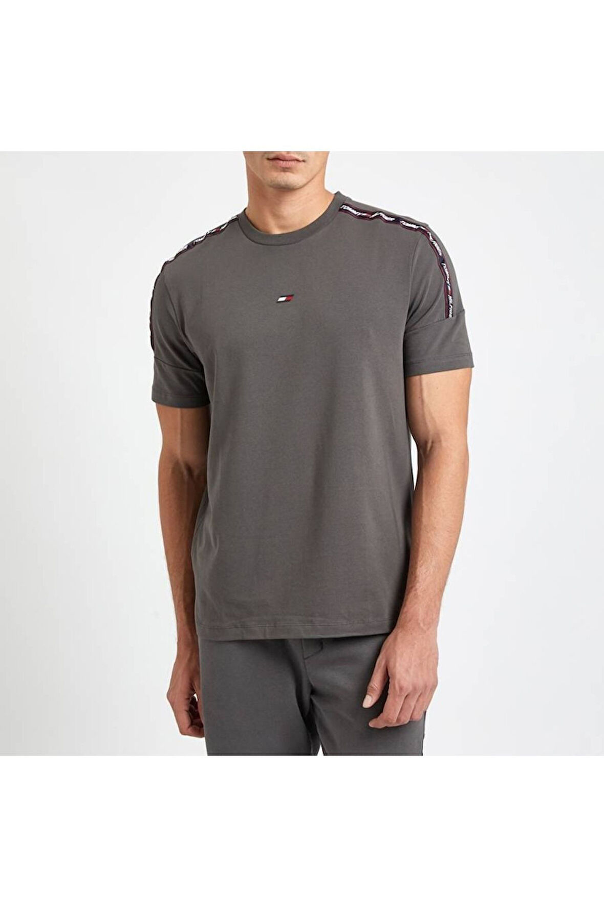 Kömür Markalı Bantlı Tişört