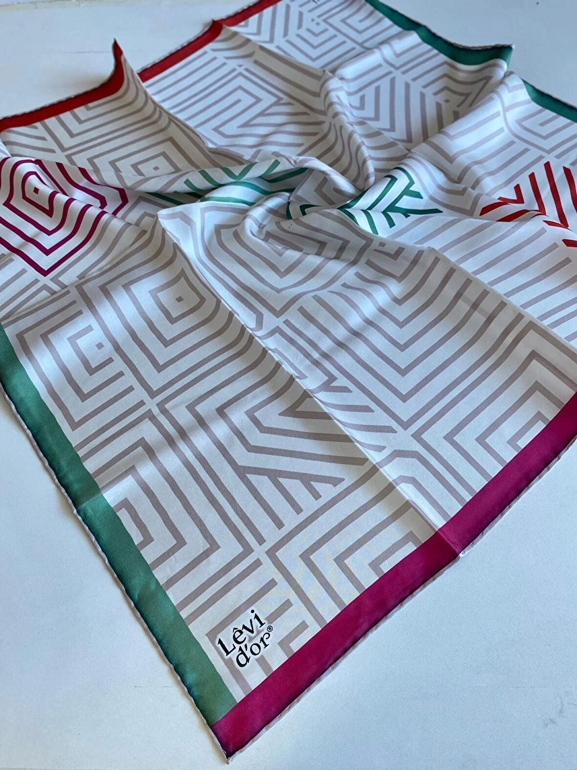 Levidor Tivil İpek Eşarp 40115 Krem Karışık Desen