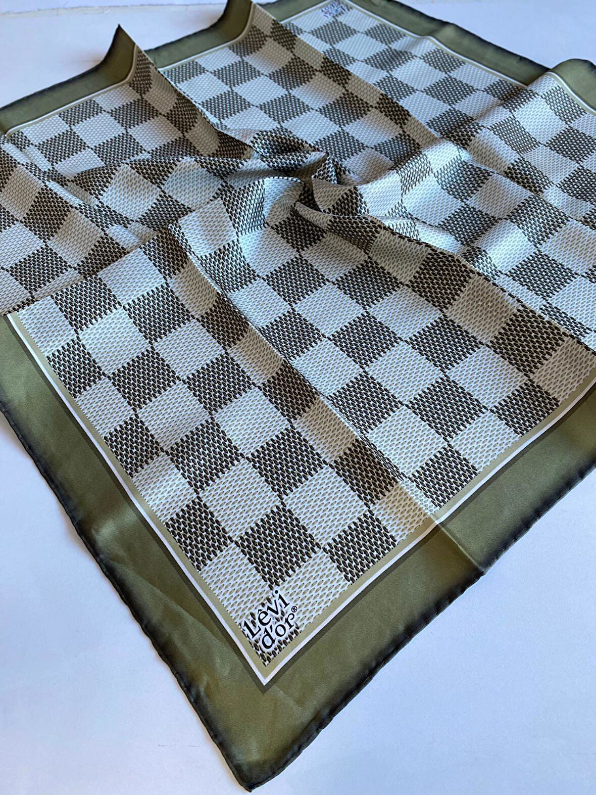 Levidor Tivil İpek Eşarp 39231 Yeşil Karışık Desen