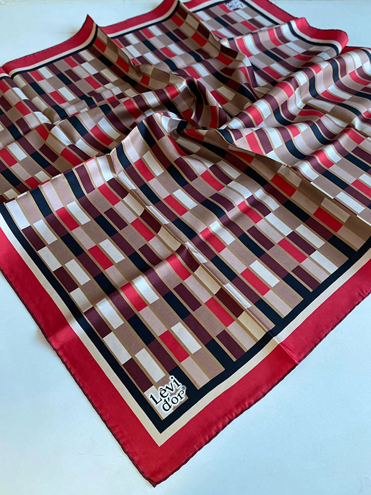 Levidor Tivil İpek Eşarp 39237 Kırmızı Karışık Desen