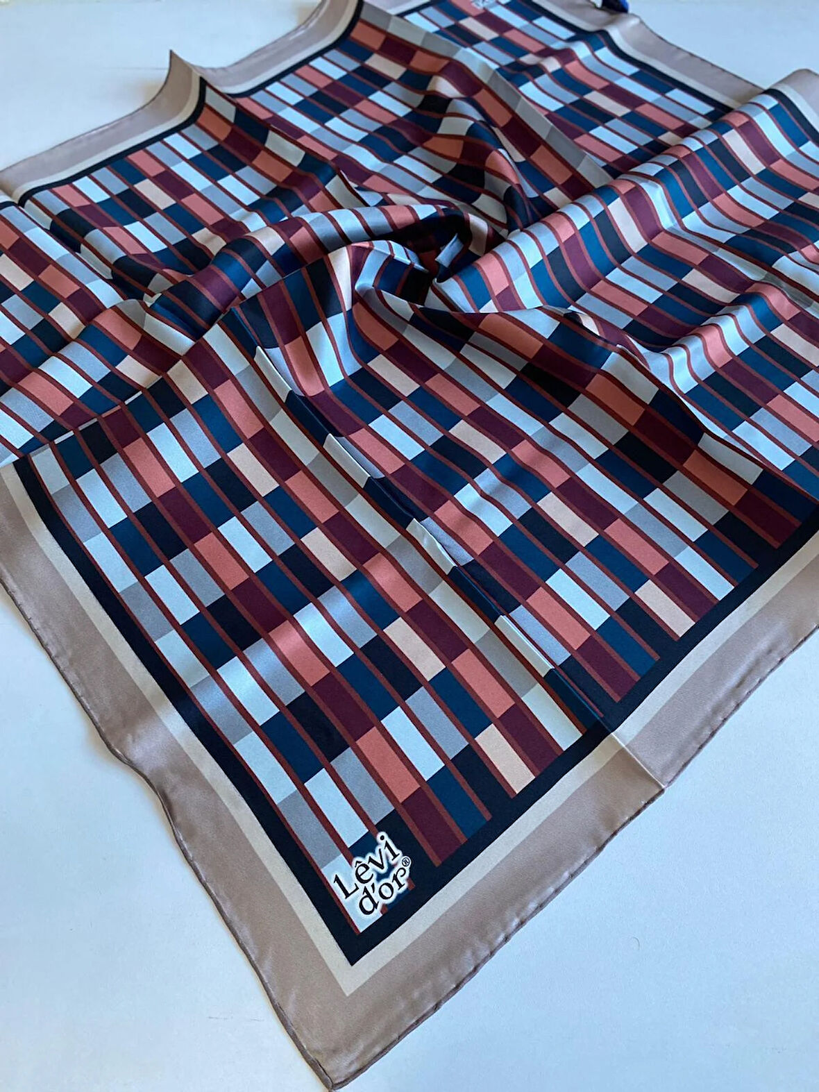 Levidor Tivil İpek Eşarp 39238 Bej Karışık Desen