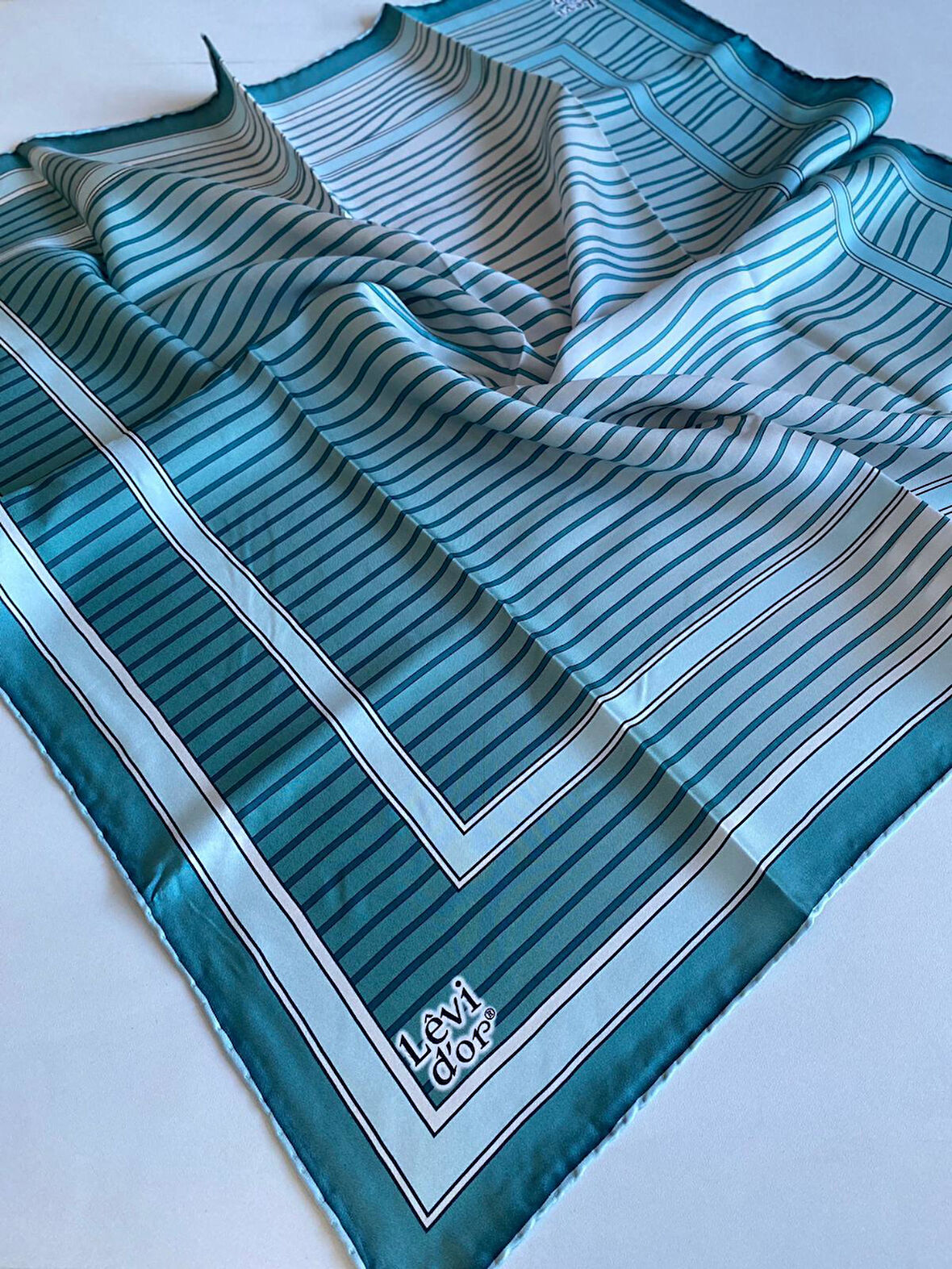 Levidor Tivil İpek Eşarp 39260 Yeşil Karışık Desen 