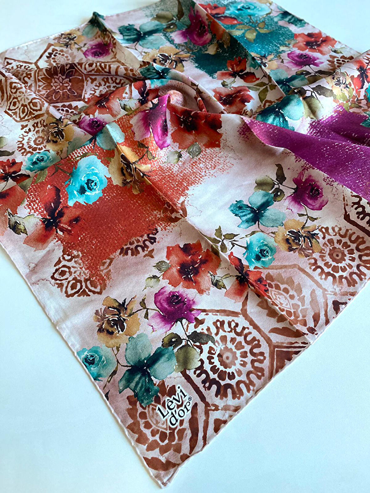 Levidor Tivil İpek Eşarp 39308 Pudra Karışık Desen