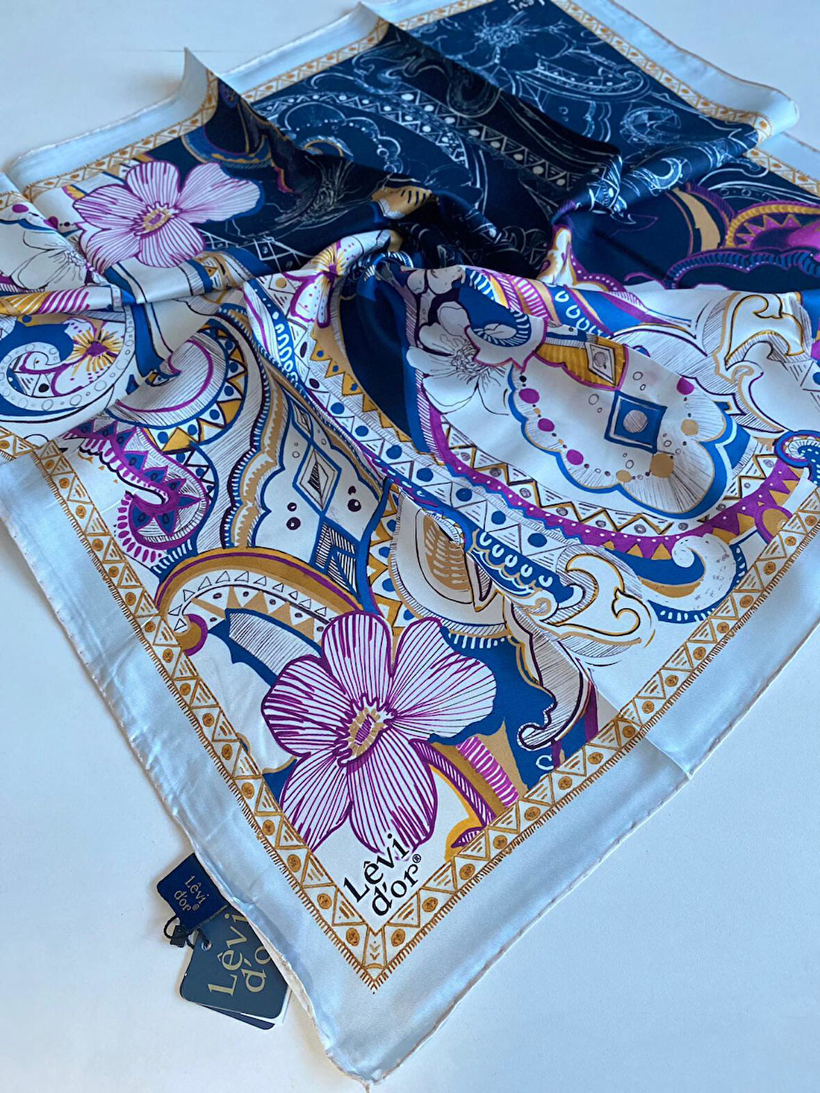 Levidor Tivil İpek Eşarp 40094 Beyaz Karışık Desen