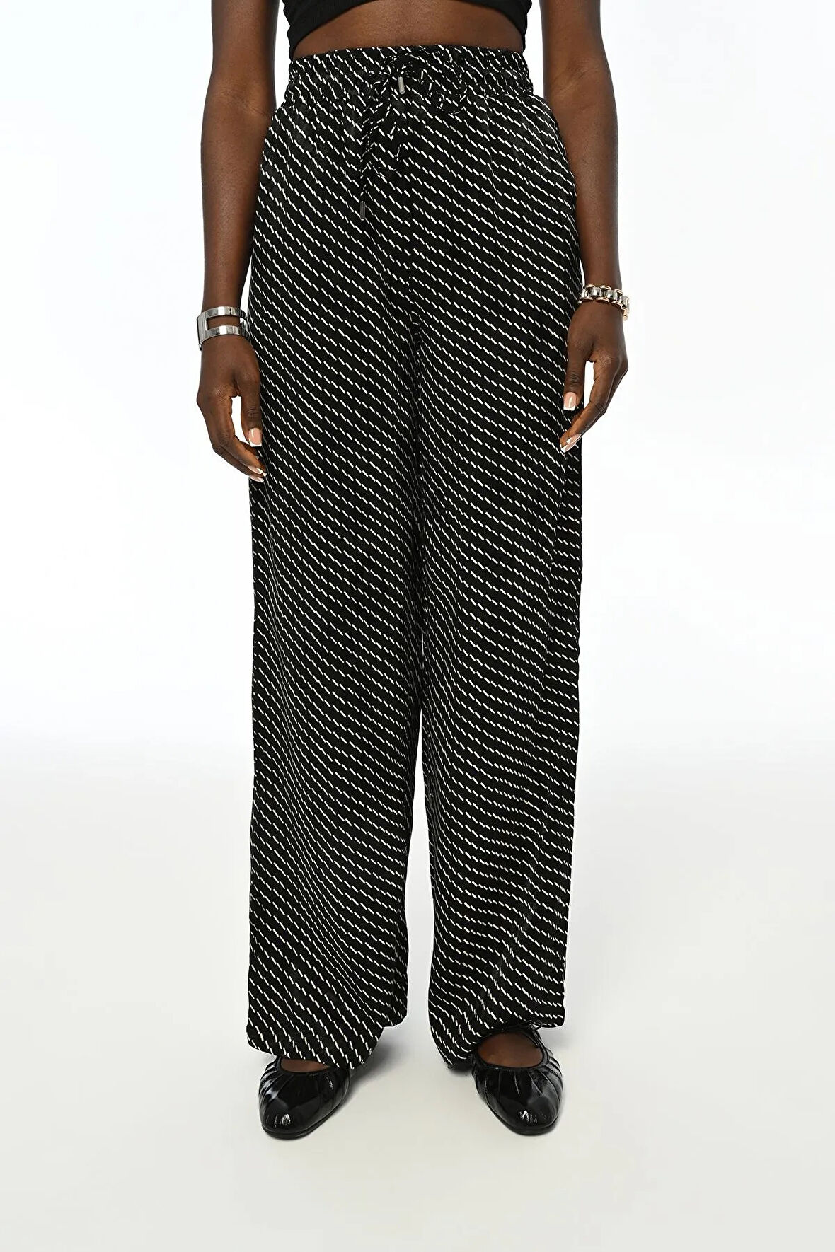 KADIN BELİ LASTİKLİ BOL PAÇA DESENLİ PANTOLON