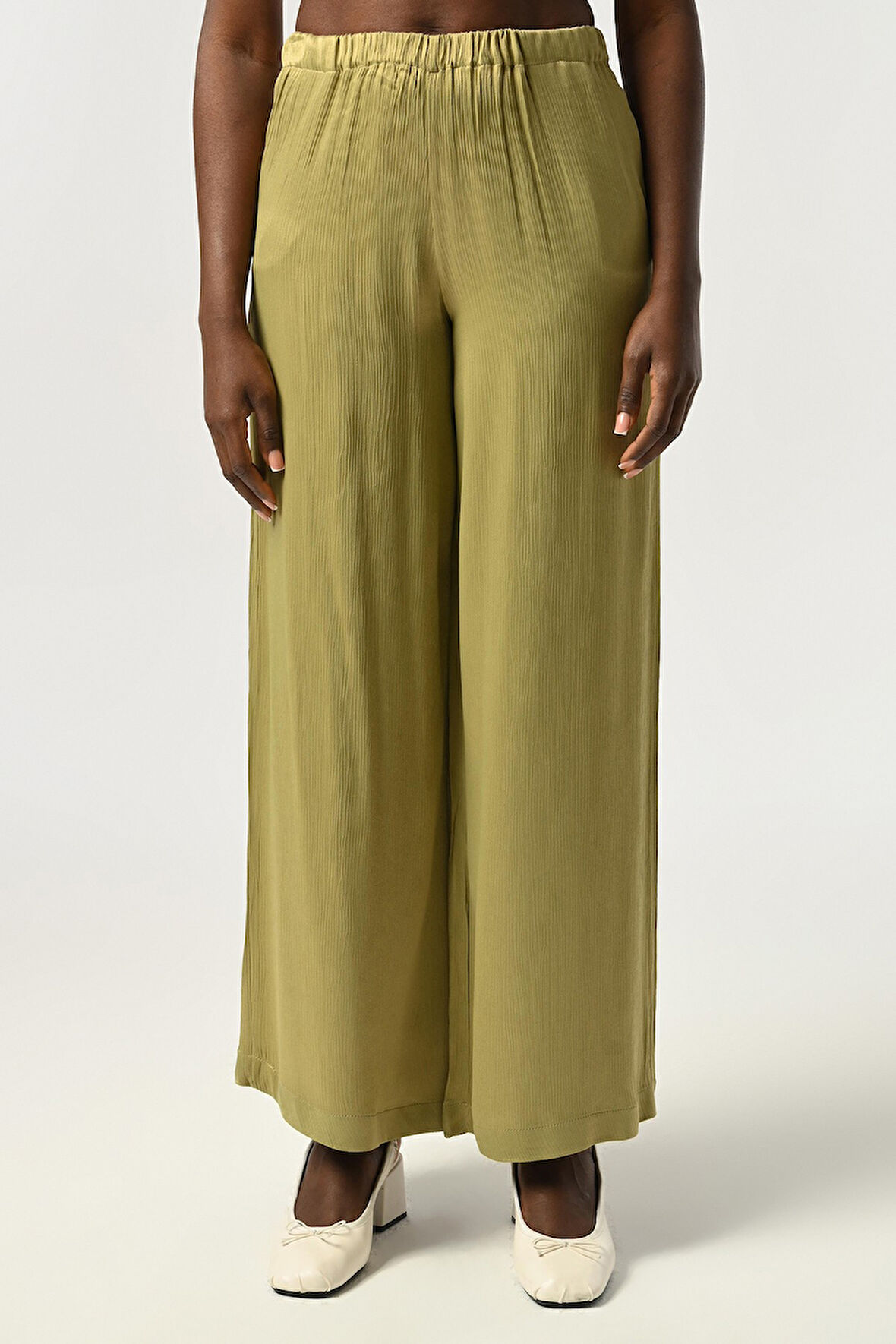 KADIN BELİ LASTİKLİ BOL PAÇA DÜZ RENK VİSKON KUMAŞ PANTOLON