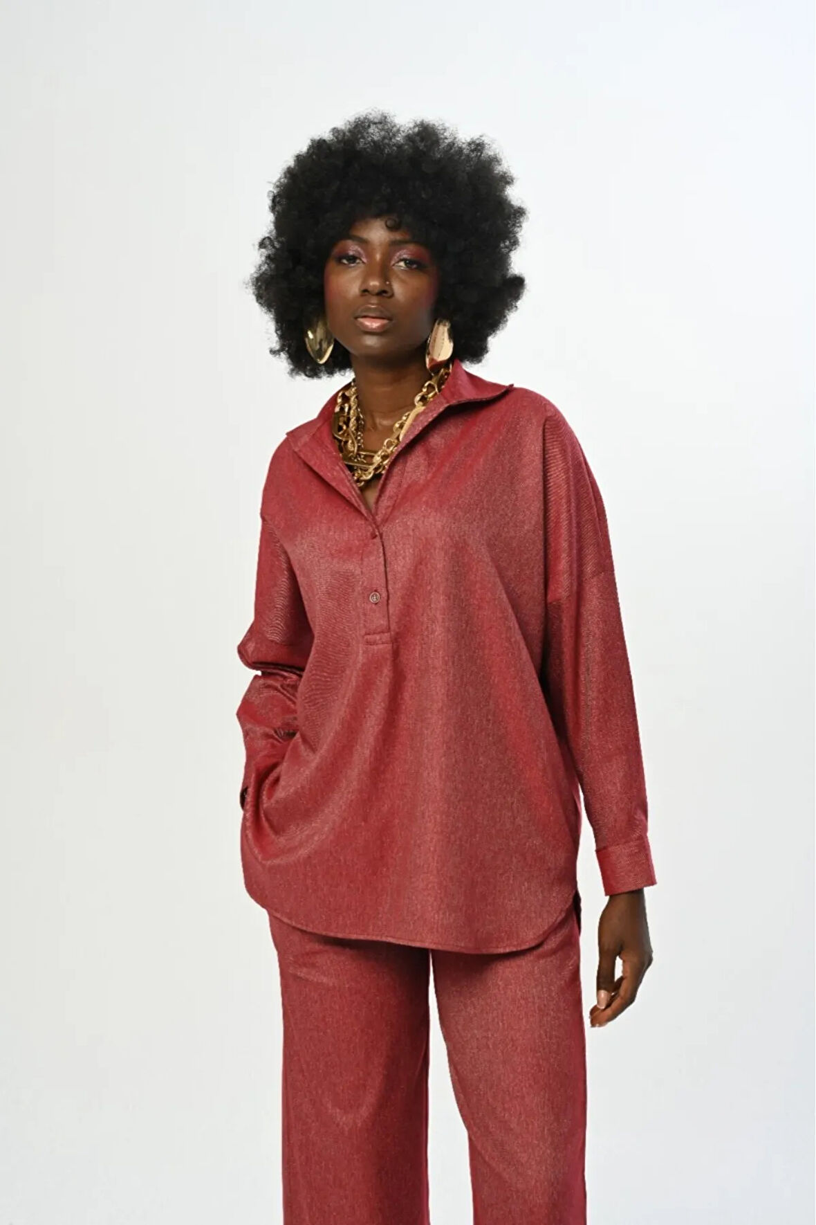 KADIN DÜZ RENK YAKASI DETAYLI OVERSİZE KESİM GÖMLEK