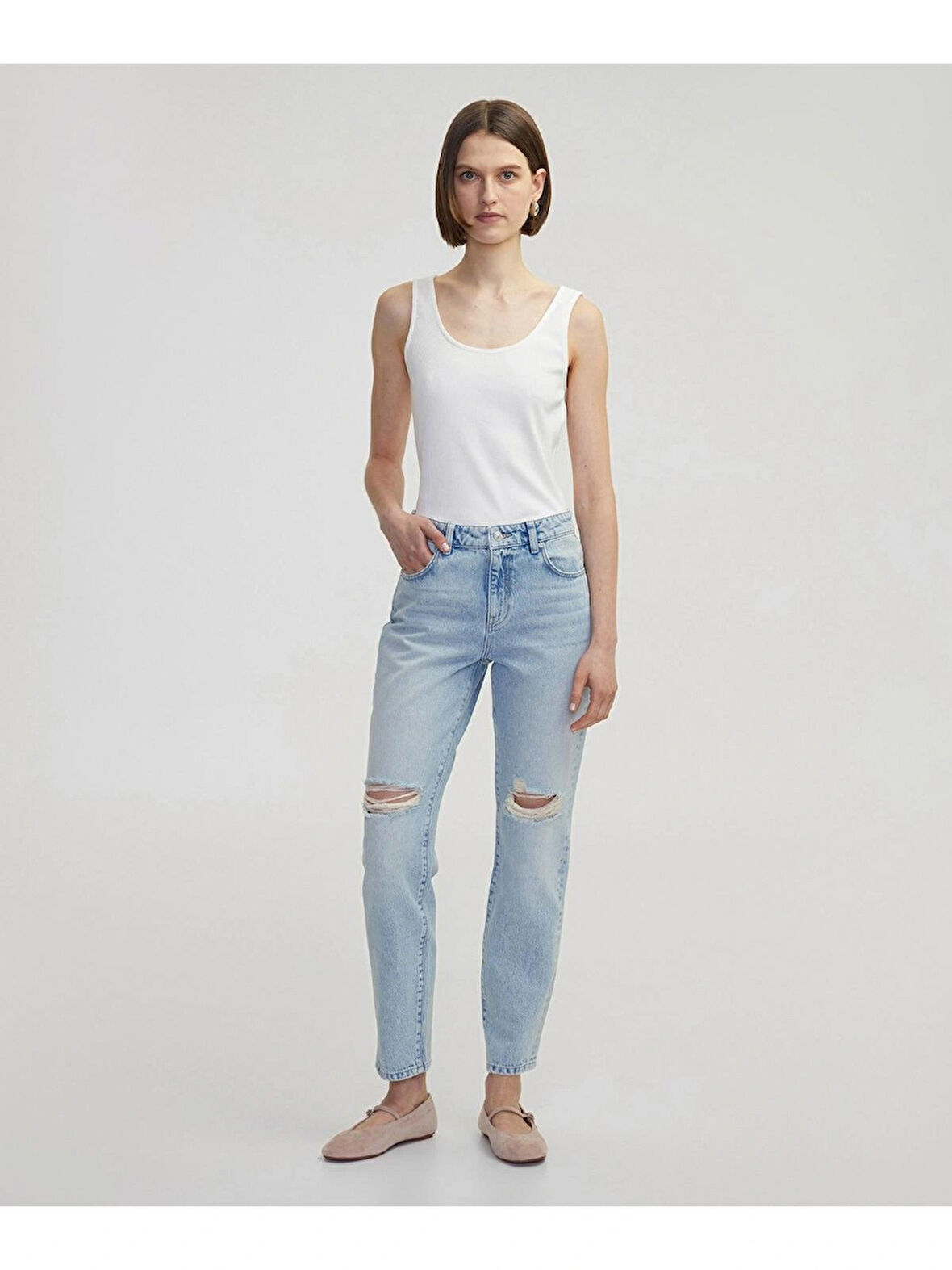 İpekyol Eskitme Efektli Mom Fit Jean Pantolon